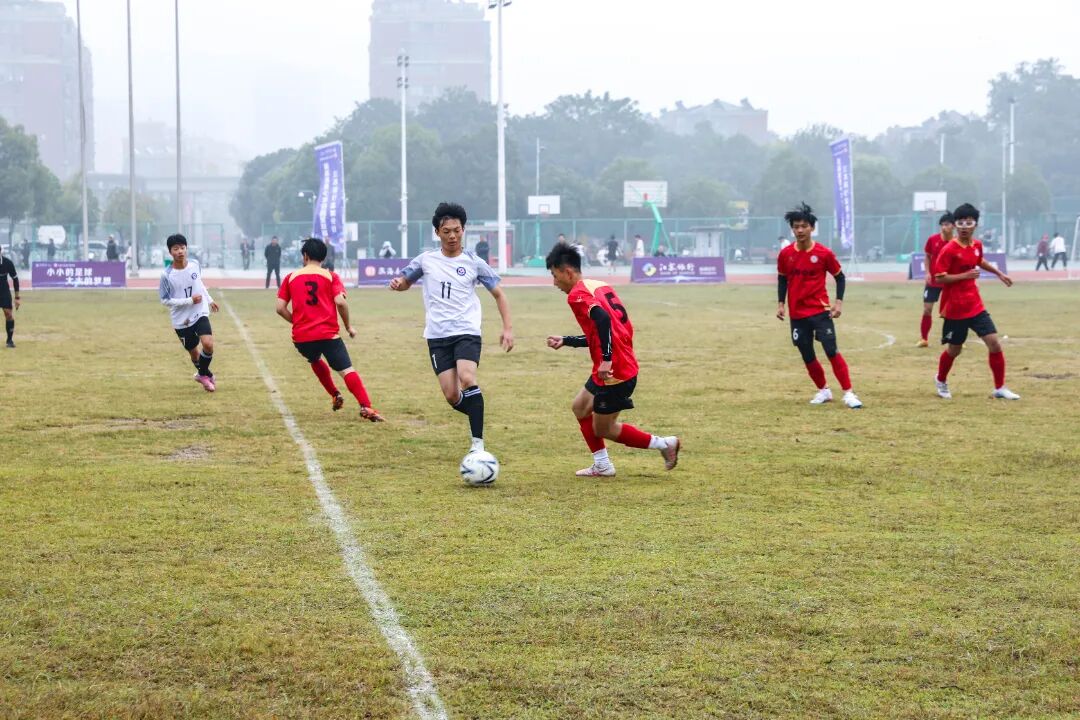 热血光影拍场，足球绿茵场上激情无限