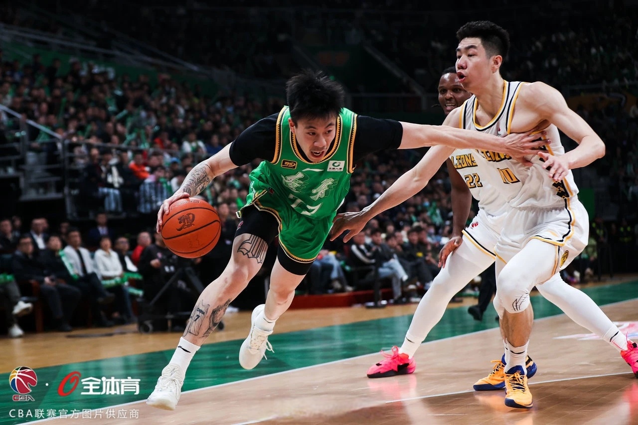 山东队险胜骑士，张镇麟带队取胜