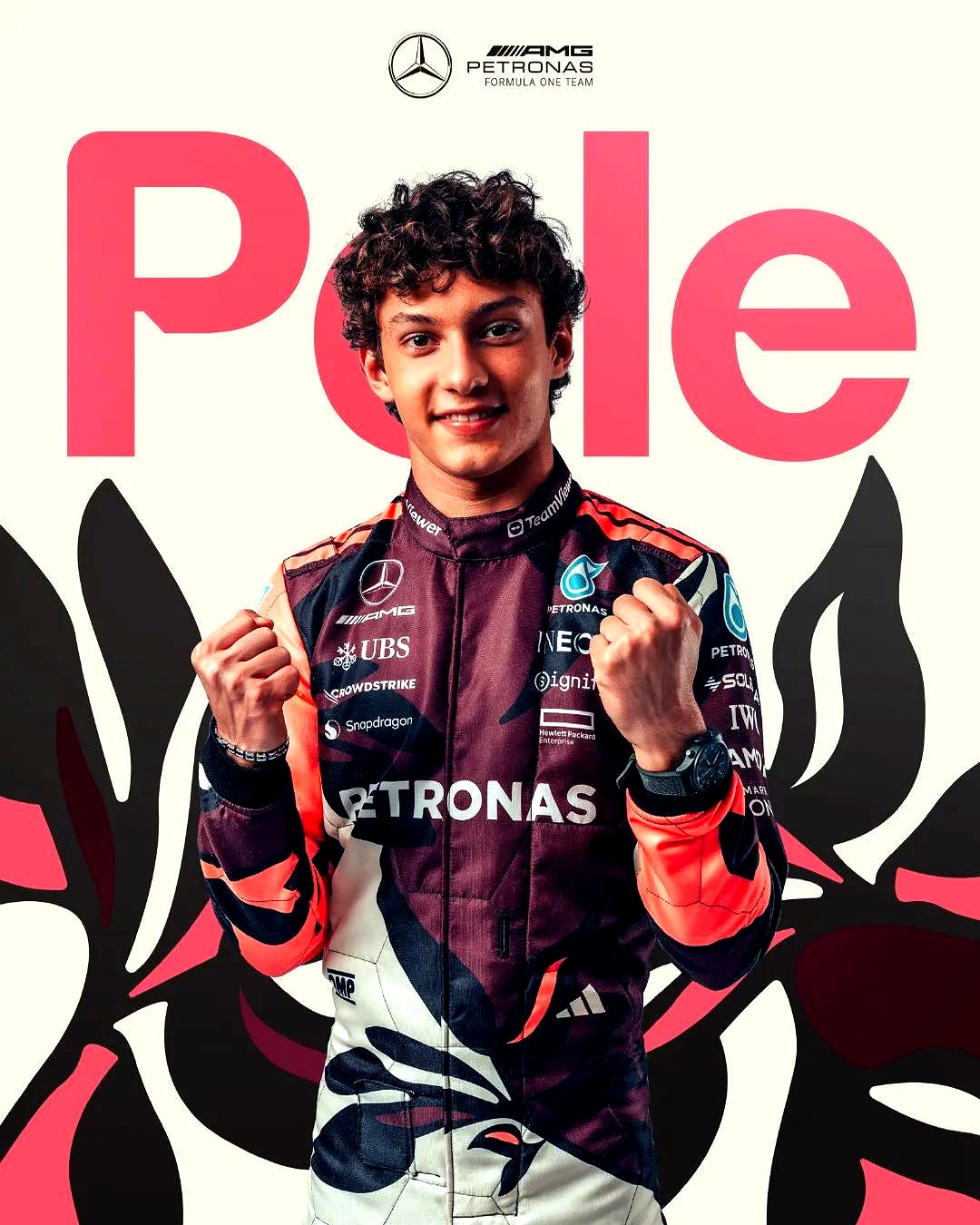 梅赛德斯完胜红牛车队,拉塞尔高光表现 梅赛德斯完胜红牛车队,拉塞尔高光表现