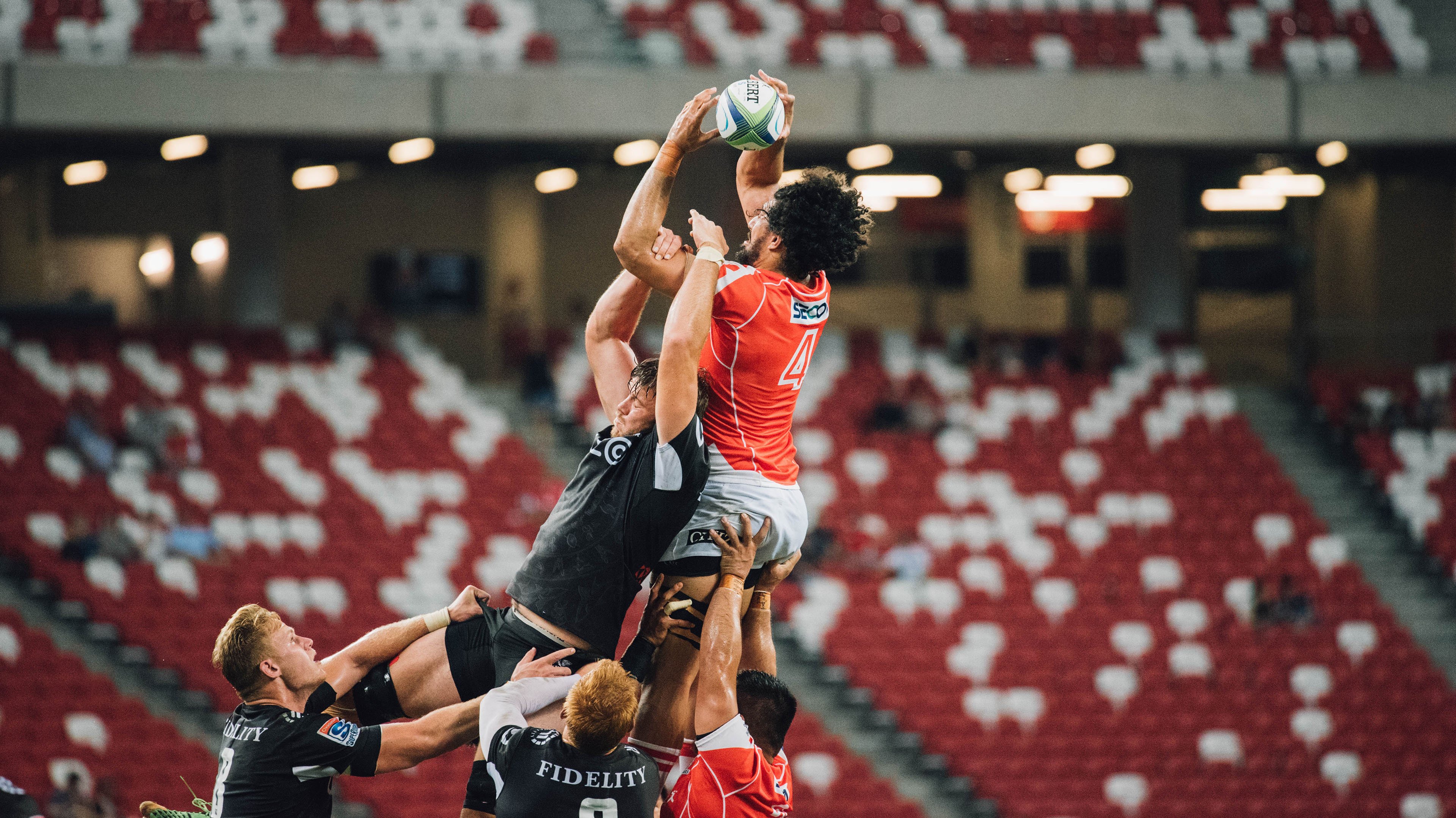 文班亚马赛后评分拉满的背后，太阳如何斩落雄鹿的战术密码