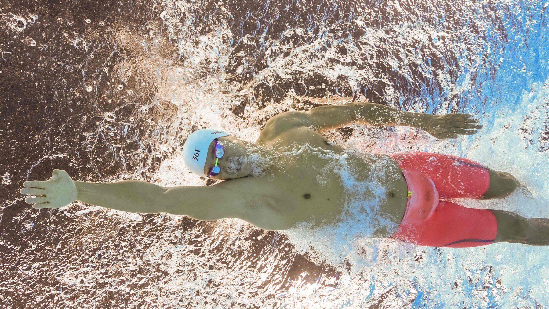 世界排名争夺战之夜,佩德里带队取胜,巴萨新王登基